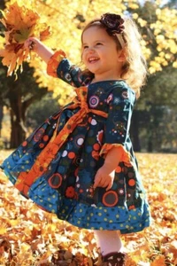 Jelly and the Pug Gr. 2t Lagenlook Rüschenkleid - Bild 1 von 11