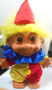 Vintage Russ Troll Clown 9,3/4" mit Hut auf - 7" ohne - Bild 1 von 3