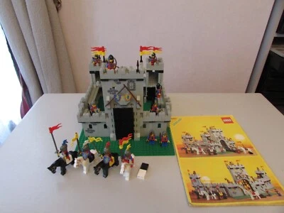 Lego vintage château 6080 - Photo 1/4