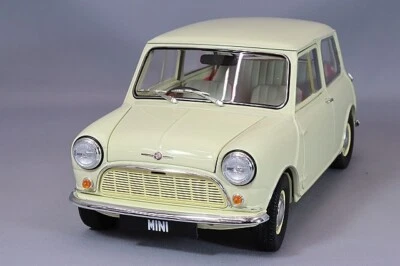 Prodotto finito Kyosho 1/18 Morris Mini Mk.1 1959 Old English White JP 13858 - Immagine 1 di 4