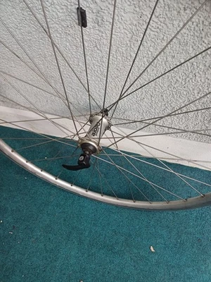 Fahrrad  Vorderrad  28 Zoll - Bild 1 von 3