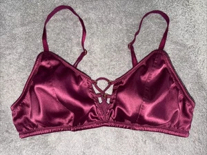 Victoria's Secret Bralette Größe Medium kabellos kurviges Dreieck inspiriert burgunderrot - Bild 1 von 3