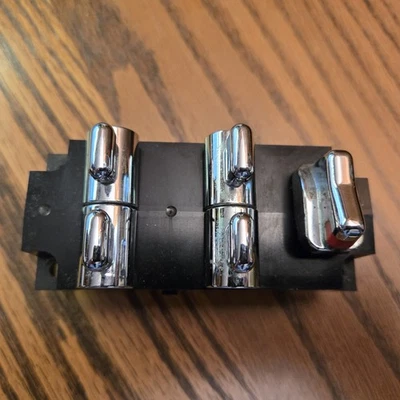 GM Used Master Window Switch 3532012 - Image 1 of 4