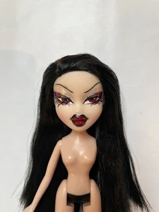 BRATZ CUSTOM ONE OF A KIND OOAK DOLL VAMPIRE GOTH VAMP REPAINT DRAG BARBIE Y2K - Bild 1 von 7