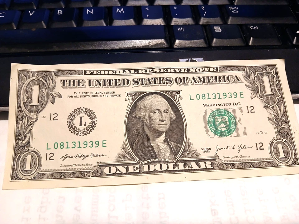 August 13th 1939 $1 One Dollar Bill Fancy Serial Number Birthday Note 08131939 - Image 1 of 3