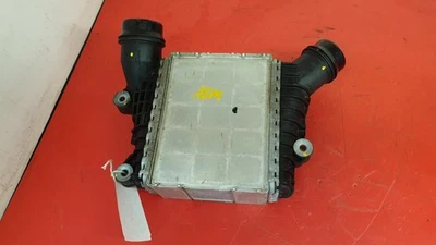 Intercooler Jaguar tipo F 2022 2,0 L gasolina aj20p4/aj200p jx53-6k775-ac Foto 1 de 4