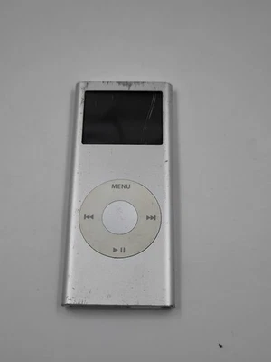 Apple A1199 iPod Nano 2GB - Gebraucht, Aktiv, Zeichen Der Kleidung, Silber - Bild 1 von 4