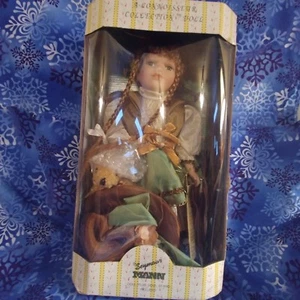 ¿Muñeca Seymour Mann con coletas marrones con traje americano temprano? + ¿Soporte y oso? - Imagen 1 de 7