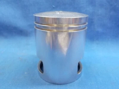 Yamaha YA6 125cc. Pistón OEM. 56,50 mm. Se adapta a Yamaha YA6. Foto 1 de 4