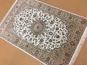 2'.8" X 4'.2" Ivory Beige Fine Floral Oriental Area Rug Hand Knotted Wool & Silk - Picture 1 of 12