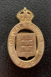 WW1 Badge On War Service 1915 Munition Workers J.R.Gaunt Home Front - Picture 1 of 3