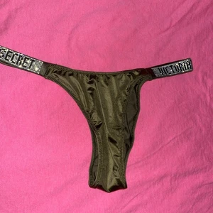 Victoria's Secret Very Sexy Small Scatter Shine Strap Brazilian Panty - Picture 1 of 12