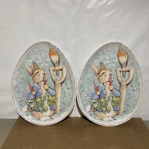 2-Pottery Barn Kids - Peter Rabbit - Eierteller - Peter isst Karotten datiert 2016 - Bild 1 von 6