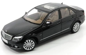 MB Mercedes Benz C-Klasse - black - AutoArt 1:18 - Picture 1 of 6