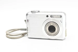 Sony Cyber-Shot DSC-S700 7.2MP Digital Camera w/3x Zoom Silver - Picture 1 of 6