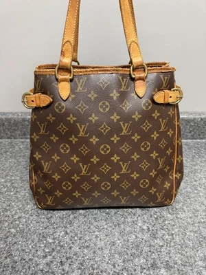Bolsa tote de ombro feminina Louis Vuitton Batignolles monograma marrom vertical M51153 - Imagem 1 de 4