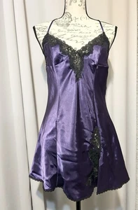 Frederick's of Hollywood Negligee mittel lila schwarz Spitze Dessous Satin Y2K - Bild 1 von 6