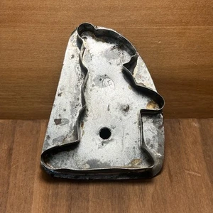 VTG OR ANTIQUE ANIMAL SQUIRREL CHIPMUNK SHAPED PRIMITIVE COOKIE CUTTER SOLDERED - Picture 1 of 12