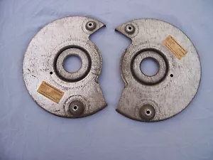 NOS 1971-1977 CHEVROLET VEGA+MONZA FT DISC BRAKE SPLASH SHIELDS 326897,898 1 PR - Picture 1 of 2
