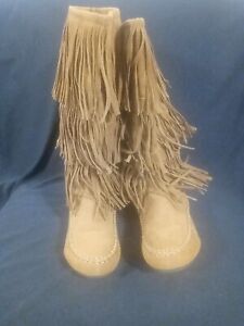 Women's Moccasin Boots Size 9W Brown Pull On Fringe Unbranded Flat Heel