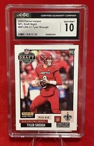 TYLER SHOUGH (RC) 2025 PANINI INSTANT NFL DRAFT NIGHT #NFLDN-31 CGC 10 PR/879 SP - Picture 1 of 3