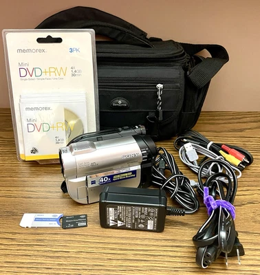 Sony DCR-DVD610 Handycam DVD Camcorder-Bag-Cables-Discs-Battery-Tested Works - Image 1 of 4