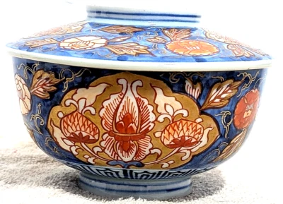 Cuenco Imari japonés firmado período Edo cubierto mediados del siglo XIX cobalto y siena Foto 1 de 4