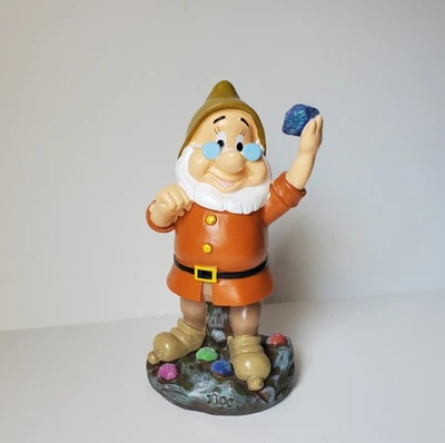 2025 Doc Disney Blancanieves y los siete enanitos 8” jardín gnomo estatua cantera nuevo Foto 1 de 4