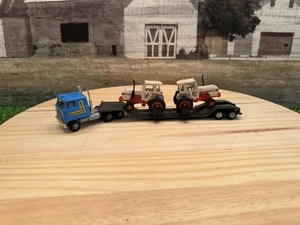1/64 Scale Ertl Case 2590 Tractors With International COE Semi Truck & Trailer - Picture 1 of 6