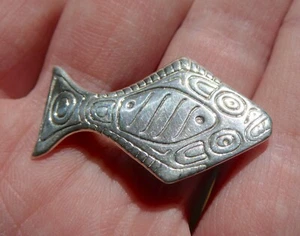 Prendedor de pez platija de plata esterlina Midnight Sun Creations Denise Walz Northwest - Imagen 1 de 17