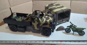 Toys R Us - True Heroes Sentinel Troop Carrier With Figurines And Bike - Picture 1 of 4