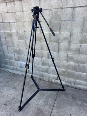 Sachtler DV 1 Fluid Head Tripod System – Professional 75mm Bowl Video Support - Image 1 of 4