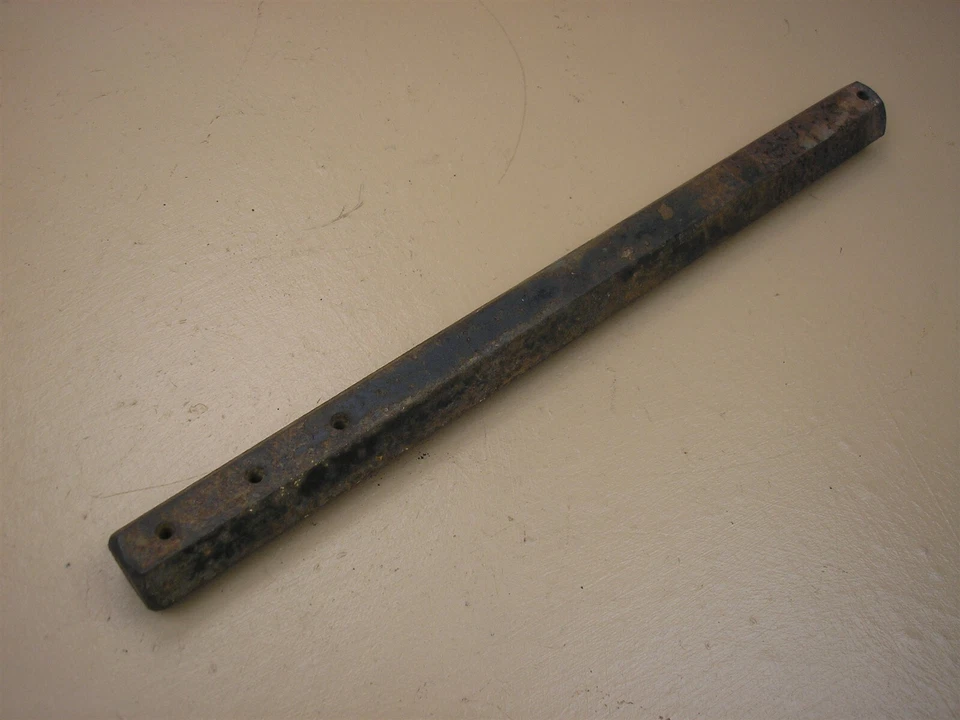 Eje de arado giratorio para tractor Gravely Walk-Behind L LI L8 - 17" de largo 1-1/4" de diámetro Foto 1 de 2