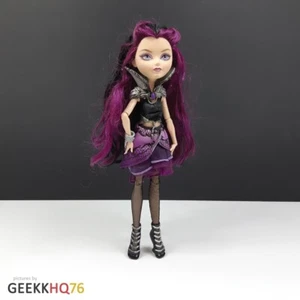 Monster High Ever After High • Raven Queen 1st Chapter (2012) 1:6 - Picture 1 of 4
