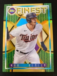 2022 Topps Finest Flashbacks Gold Refractor 153 Max Kepler ed/50 - Bild 1 von 2