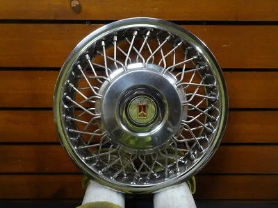 1 1986-1988 Oldsmobile Calais / Firenza # 4102 13" Wire Wheel Cover # 22534706 - Image 1 of 4