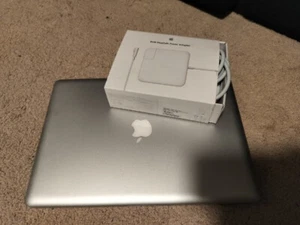 Apple MacBook Pro "Core 2 Duo"  15"  MB985LL/A - MacBookPro5,3 - A1286 - Picture 1 of 9