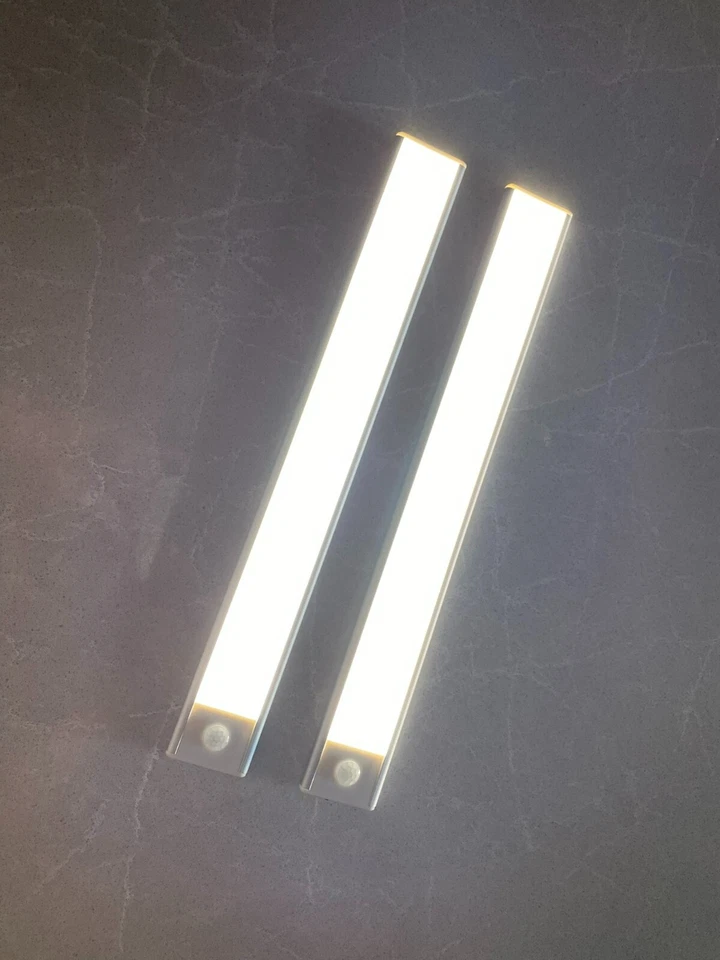 LED Motion Sensor Under Cabinet Closet Light Kitchen Strip Lamp Bar 4.3 White