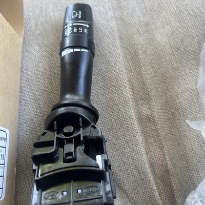 CONJUNTO DE INTERRUPTOR Y LAVADORA ORIGINALES 93420-1U000 para Elantra Forte Rio Forte5/Koup Foto 1 de 4