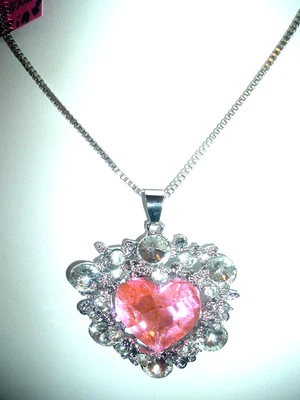 Betsey Johnson PINK CRYSTAL HEART SURROUNDED AB CLEAR CRYSTALS Pendant NECKLACE - Image 1 of 4