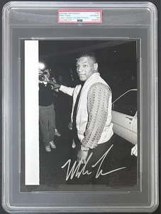 Mike Tyson Signed Original 1989 Type 1 Photograph PSA/DNA Beverly Hilton Hotel - Picture 1 of 3