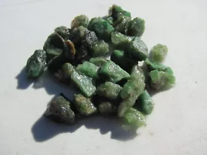 FANTÁSTICO lote. Cristales de granate Tsavorite/Tanzania 89 quilates - Imagen 1 de 6