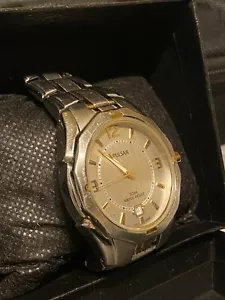 Reloj Hombre Pulsar By SEIKO Tono Plateado y Dorado 40MM con Fecha 50M VX42-X309 195$ - Imagen 1 de 8