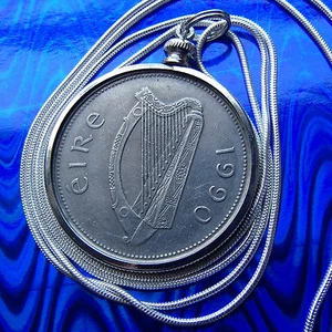 1990 Irish Reindeer Celtic Large Coin Pendant 24" White Gold Filled Round Chain - Picture 1 of 4