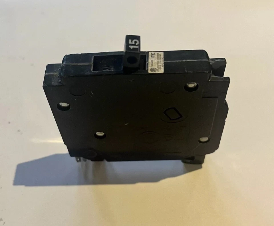 ITE Blueline circuit breaker  15 amp Single pole, BL1-015 (Siemens Blueline) - Image 1 of 1