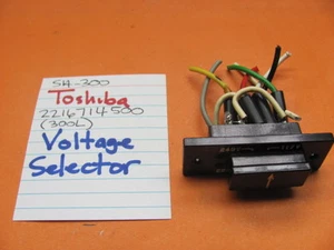 📈TOSHIBA 22164500 SPANNUNGSWAHLBUCHSE & STECKER SA-300 SA-300L STEREO RECEIVER - Bild 1 von 1