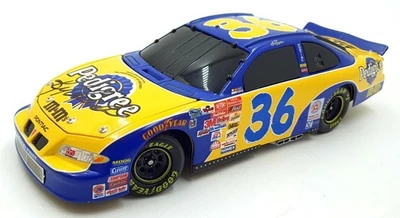 Action 1/24 Scale 101357 2001 Pontiac Grand Prix #36 M&M's Pedigree - Image 1 of 4