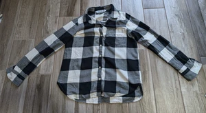 Old Navy Womens Boyfriend Flannel Shirt M Plaid Button Front Long Sleeve Cotton - Bild 1 von 5