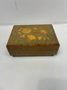 Vintage Italian Inlaid Wooden Music Box Dr. Zhivago Tune Made in Italy - Foto 1 di 6
