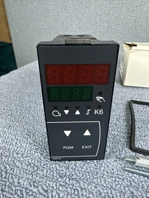 New Siemens RWF40.001A97 Controller - Image 1 of 4